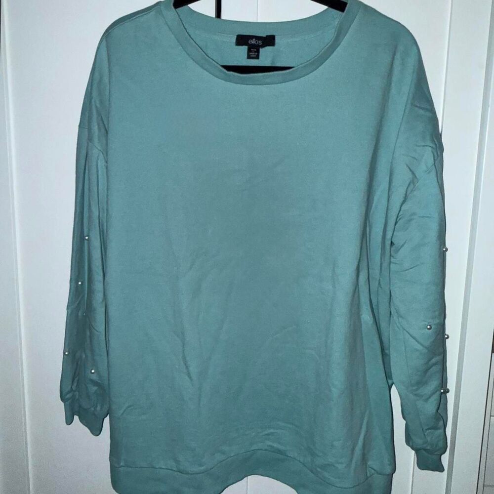 ELLOS sweatshirt with embellishments. Size 18/20